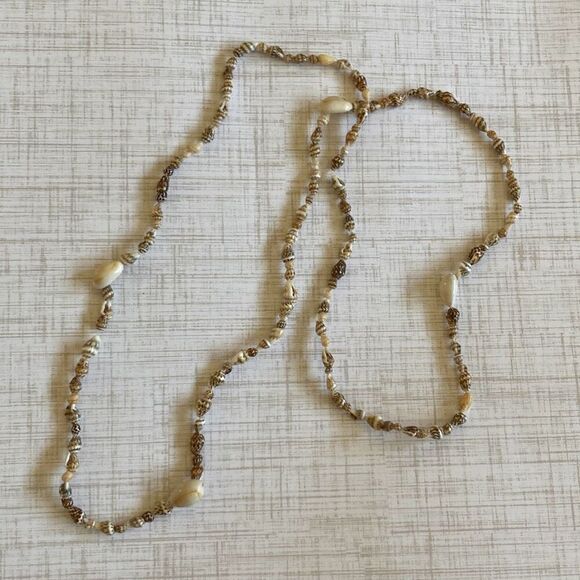 Puka Shell Necklace - Picture 2 of 3